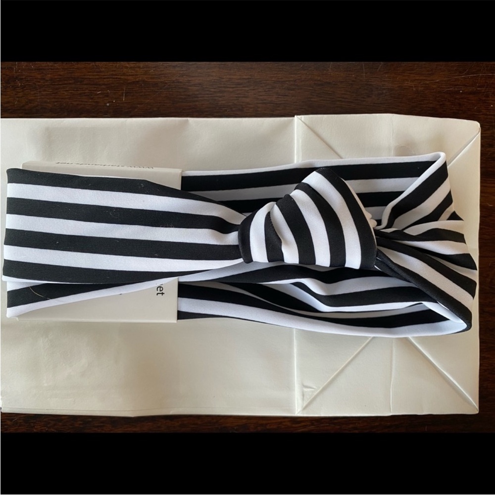 Black and White Striped Hairband